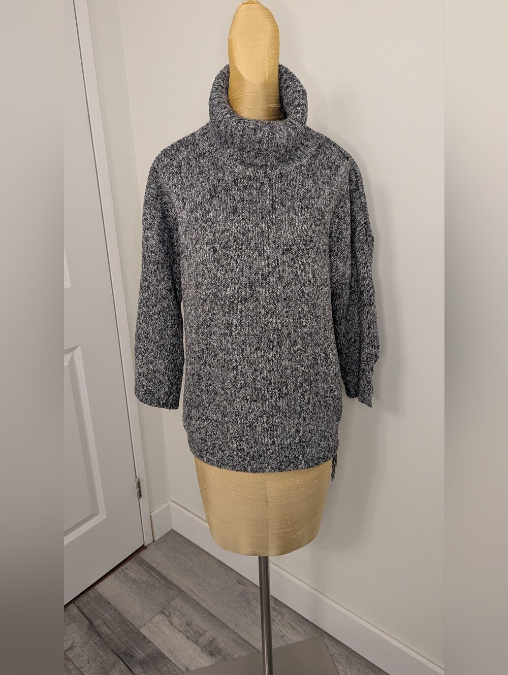 KAZO Grey Marled Turtleneck Sweater with Fringe Hem Size L